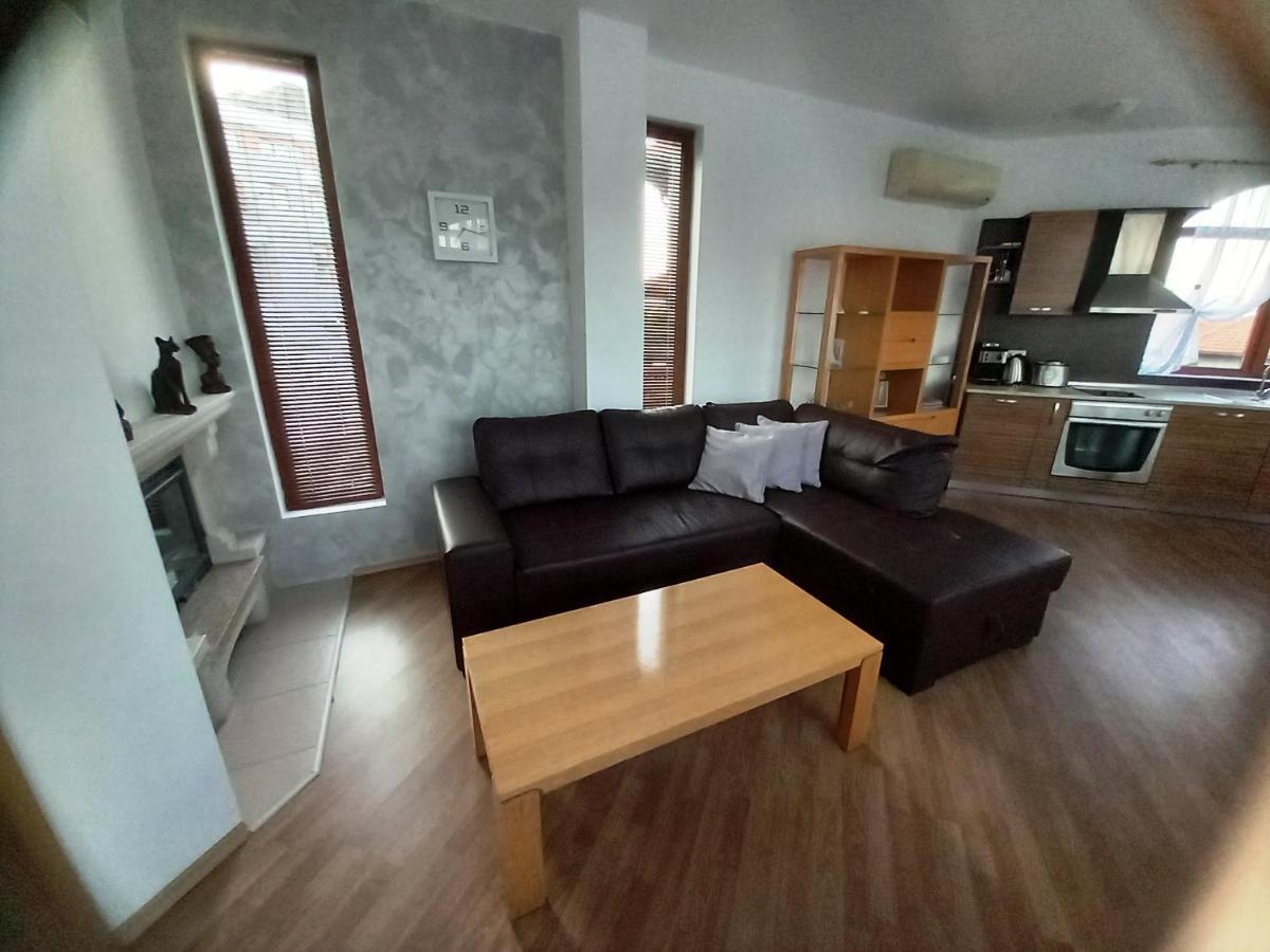 Къща За Гости Мускат 2 Aheloy Exteriör bild